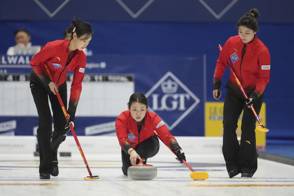 目光都投向 目光都投向